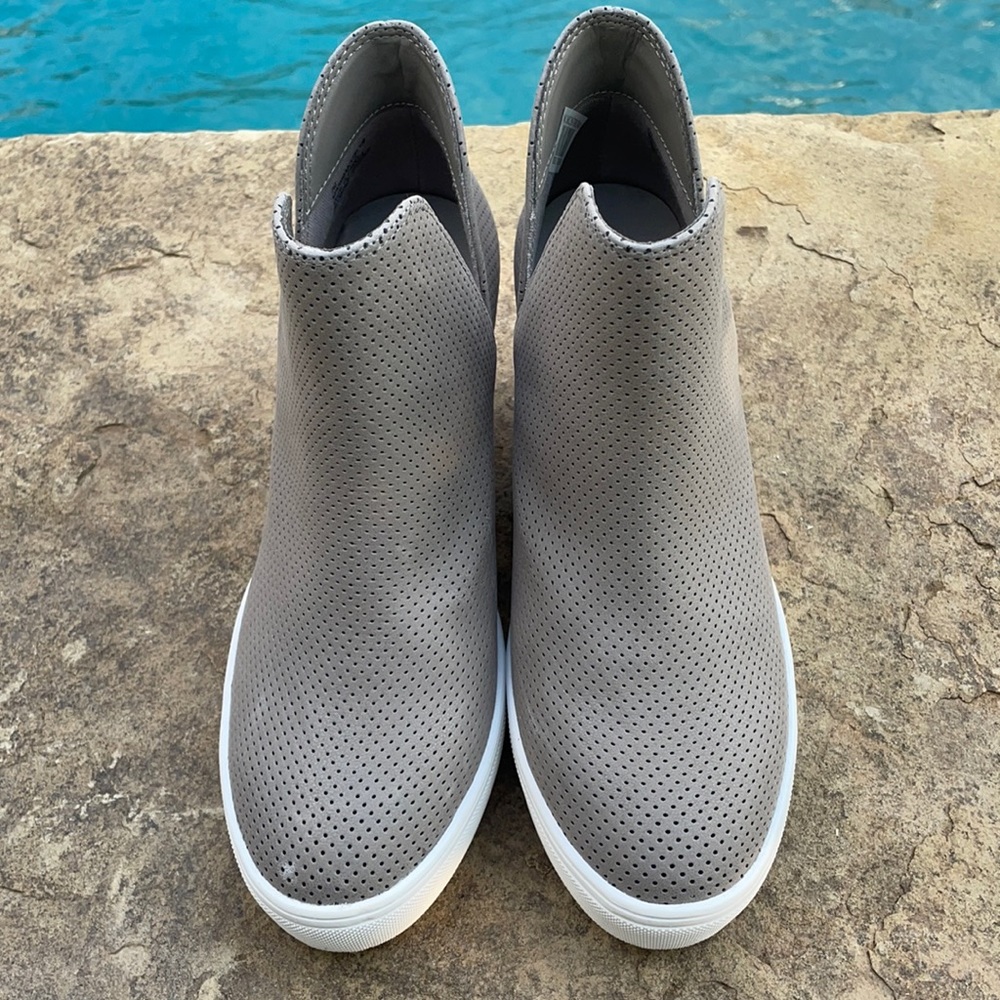 MIA Wedged Shoes-Size 7